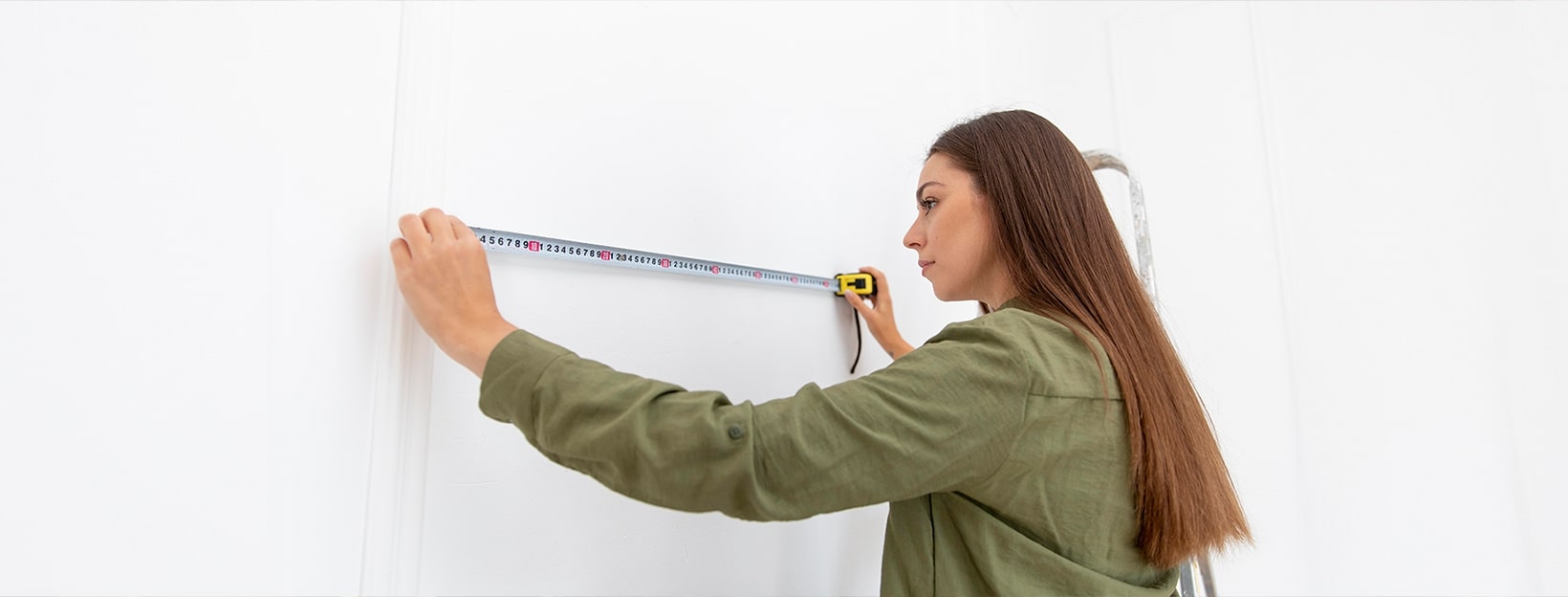 5 Steps & Tools to Measure Wall for Wallpaper Decor